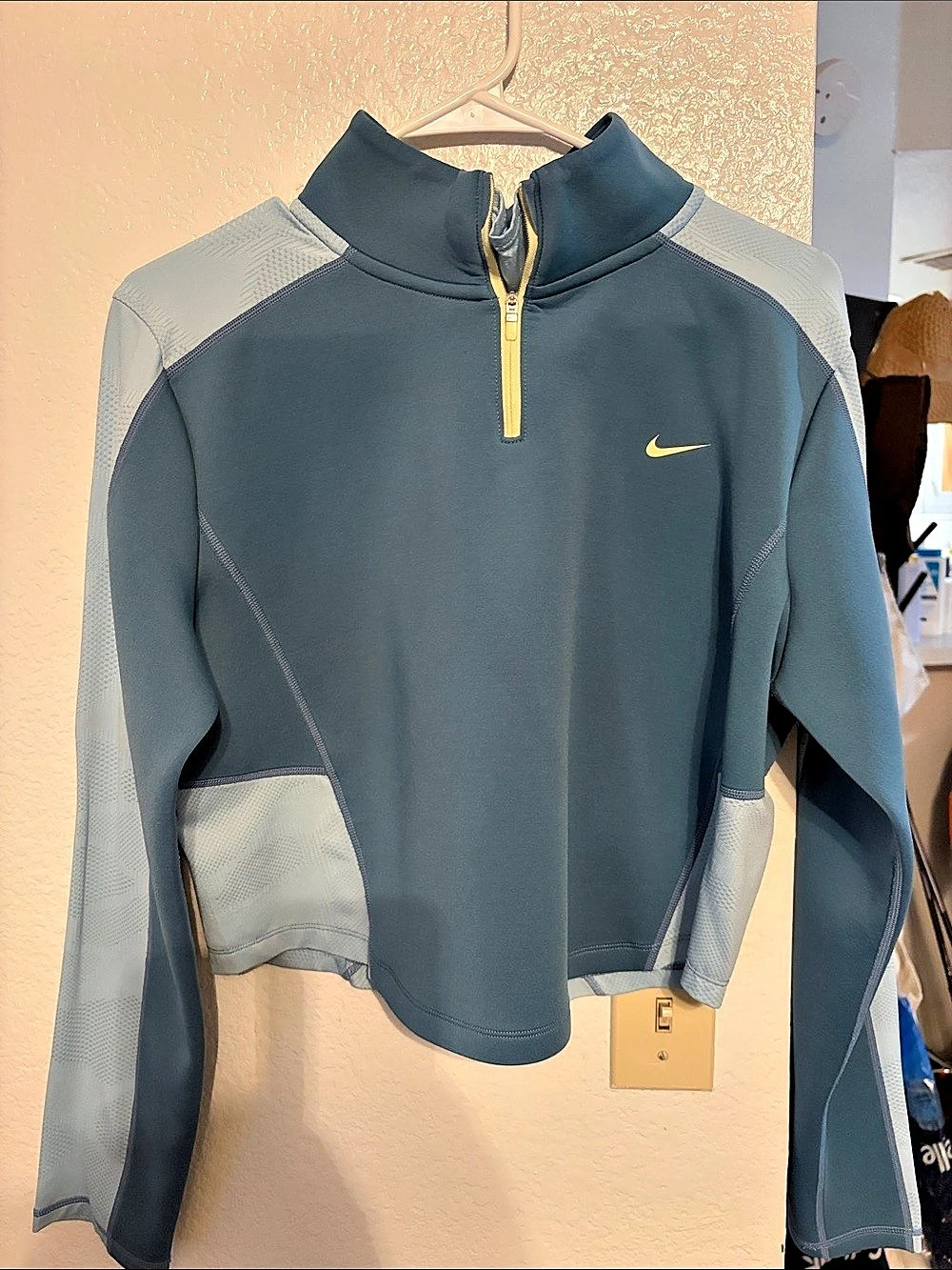 Nike Pro Quarter-Zip Athletic Top Blue Large